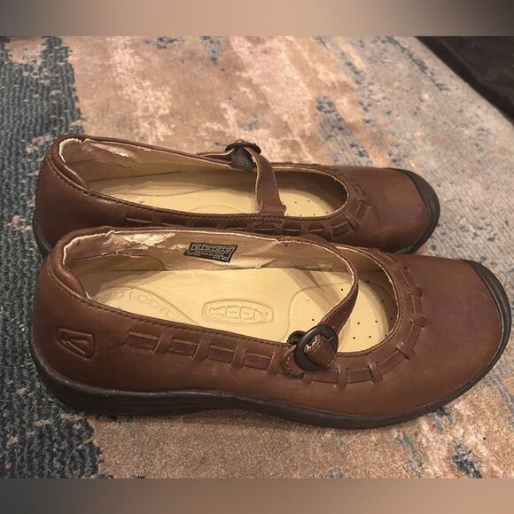 Keen Chocolate Leather Mary Jane Flats - Picture 4 of 6